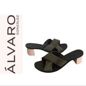 $395~ALVARO GONZALEZ~Green Fringe Suede Slide Sandals~Wood Block Heels~39/8/8.5